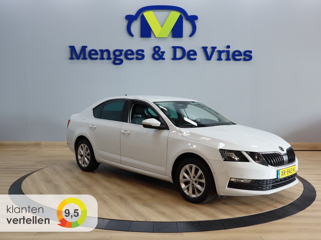 Skoda Octavia 1.0 TSI Greentech Ambition Business Airco ECC | DAB | Apple Carplay | Half leer-stof | Cruise Control | Isofix | NAP