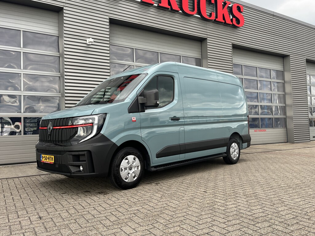 Renault Master Red Edition helemaal klaar voor het werk