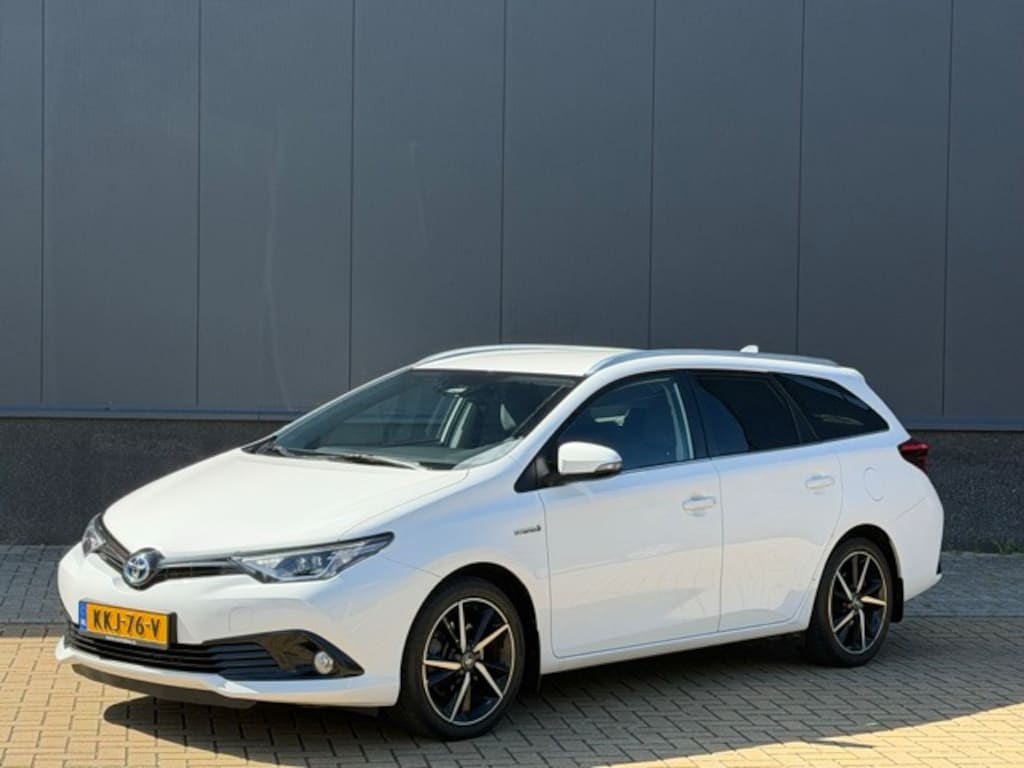 Toyota Auris Touring Sports 1.8 Hybrid Lease Exclusive