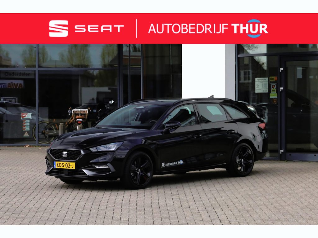 SEAT Leon Sportstourer 1.5 TSI e-Hybrid FR Business Dodehoekdetectie (side assist), achteruitrijcamera (rear view), parkeersensoren voor en achter (pdc), keyless start & entry, Apple Carplay & Android Auto, elektrische achterklep met sensorsturing, verwarmbare voorstoelen, verwarmbaar multifunctioneel lederen stuurwiel, adaptieve cruise control (acc), DAB+, draadloze telefoonlader, elektrisch verstel-, verwarm- en inklapbare buitenspiegels etc.