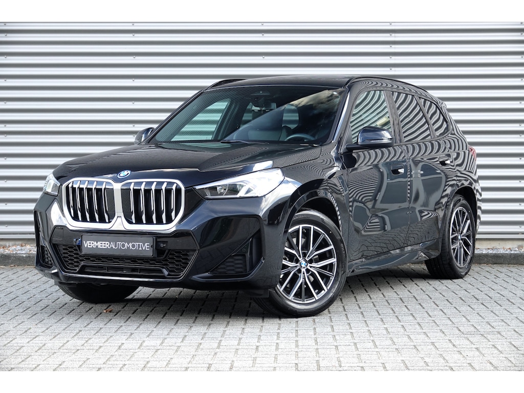 BMW X1 xDrive25e | M-Sport | Panodak | Trekhaak | Camera | Leder |