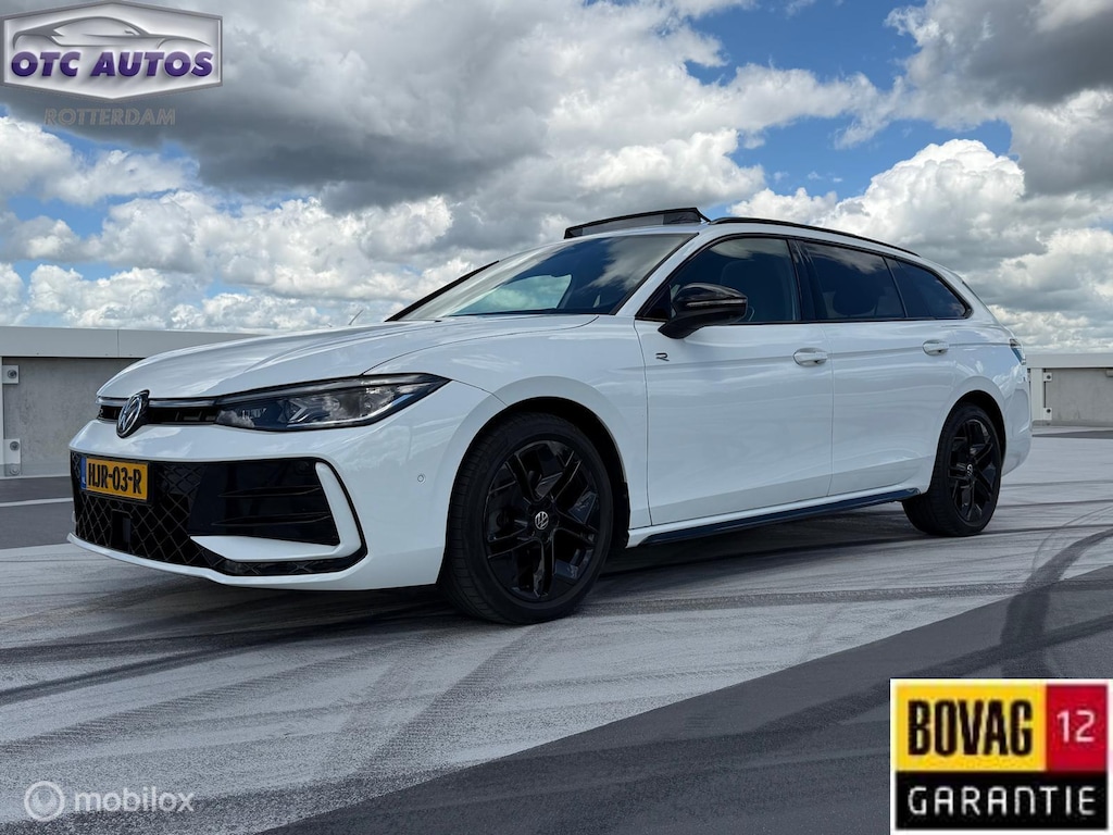Volkswagen Passat Variant 2.0 TDI R-Line Business Panoramadak trekhaak vol opties Dealeronderhouden