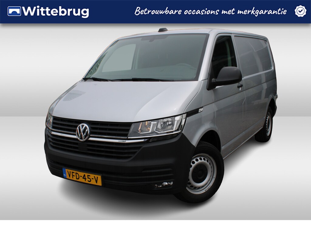 Volkswagen Transporter 2.0 TDI 110pk L1H1 30 Comfortline / Navigatie / Parkeersensoren A / Cruise Control \ APP Connect