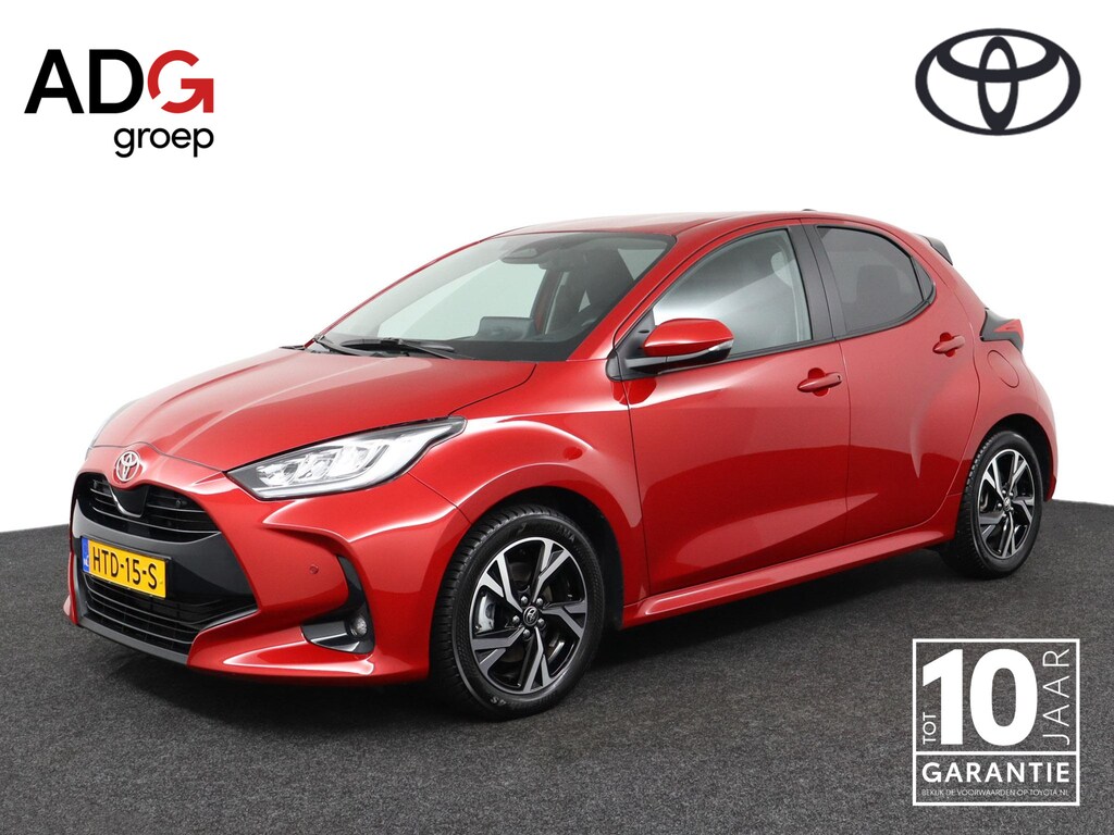 Toyota Yaris 1.5 Hybrid 115 Dynamic | Stoel / Stuurverwarming | Dodehoekdetectie | Parkeersensoren |