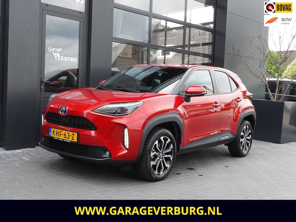 Toyota Yaris Cross 1.5 Hybrid Business Plus (Navigatie,Keyless,Camera,AdaptiveCruise,Stoel/stuurverwarming)