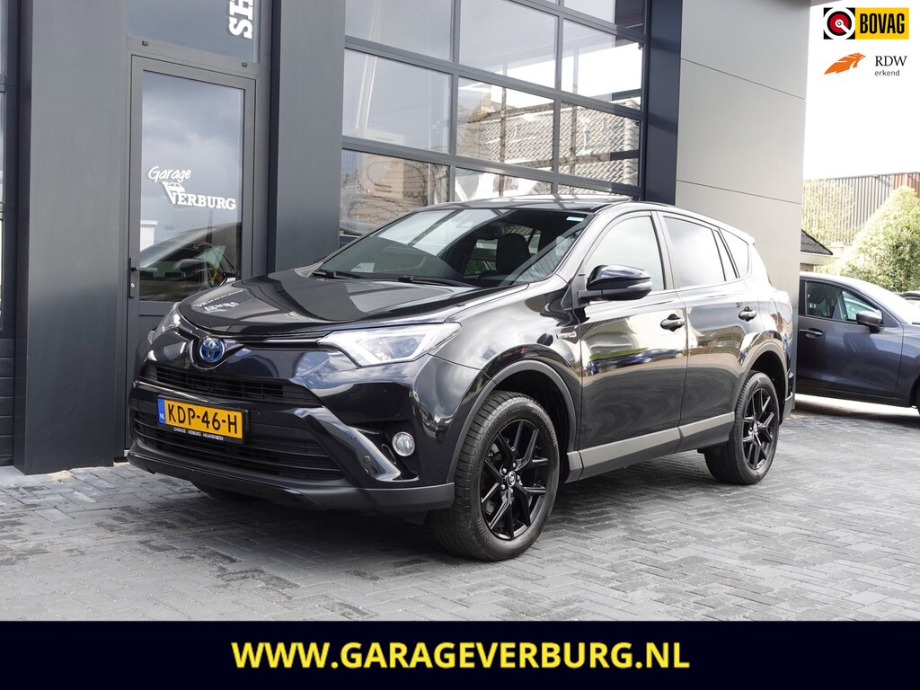 Toyota RAV4 2.5 Hybrid Black Edition (Navi/Carplay,Camera,Cruise,Zonnedak,Leer,Stoelverwarming,PDC,Keyless,Elek.Achterklep)