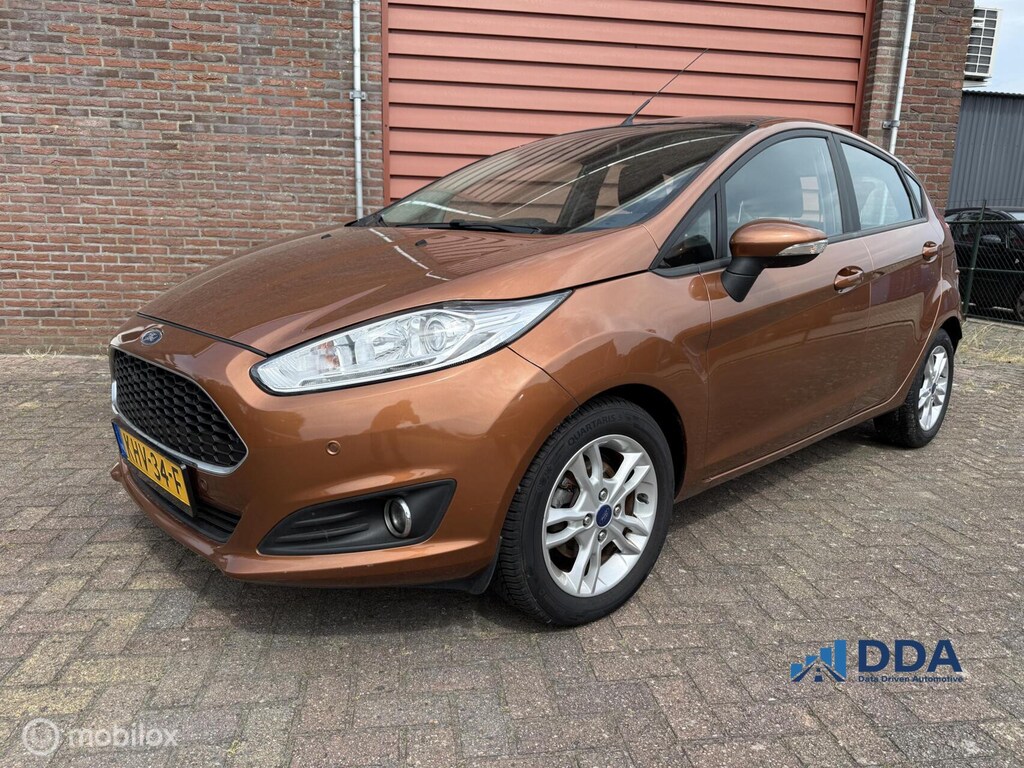 Ford Fiesta 1.0 - Automaat - Airco, Stoelverwarming - navi