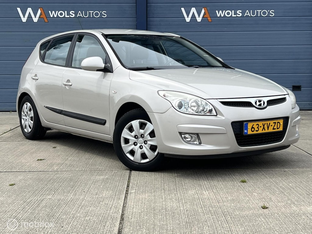 Hyundai i30 1.6i Dynamic / AUTOMAAT / DEALER ONDERH. / APK 06-2027!