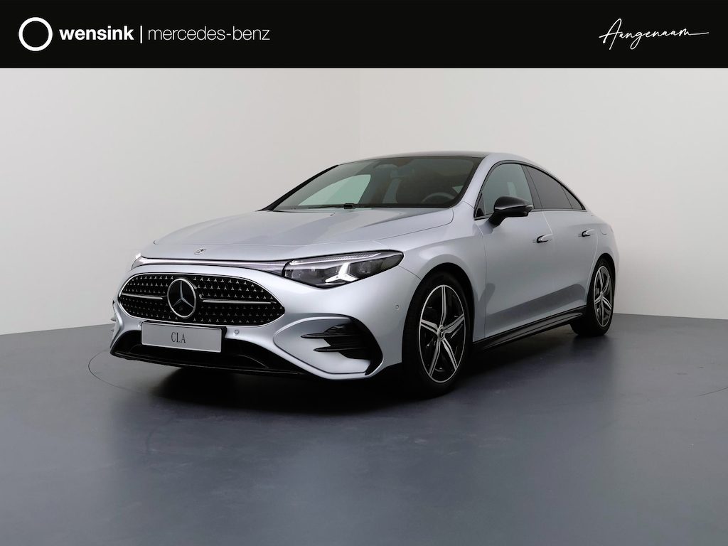 Mercedes-Benz CLA 180 Business Solution AMG | Premium Pakket | Superscreen | Night Pakket | Panoramadak | Multibeam led |