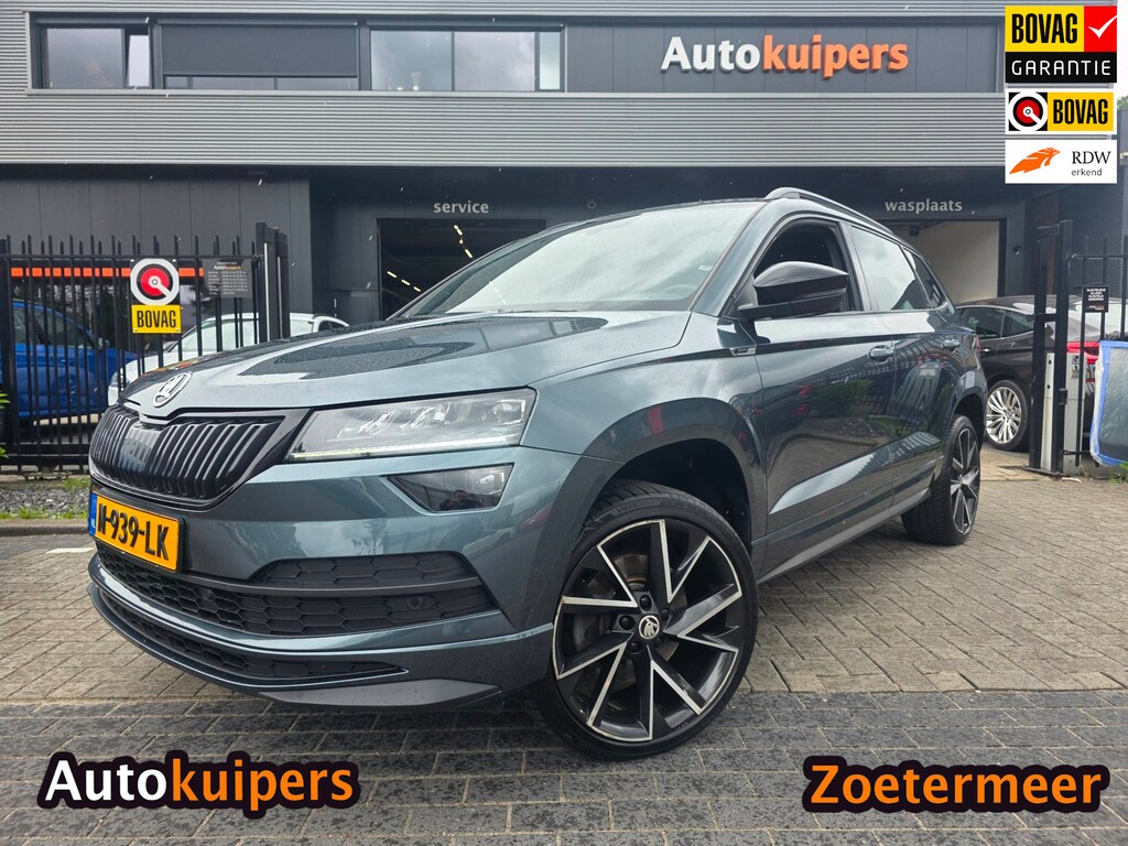 Skoda Karoq 1.5 TSI ACT Sportline Business | Met o.a. stoelverwarming, digitaal dashboard, navigatie en AppleCarPlay/AndroidAuto!