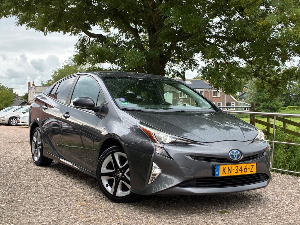 Toyota Prius 1.8 Dynamic | Navi + Clima + Cruise + Camera + Nap nu € 16.975,-!!