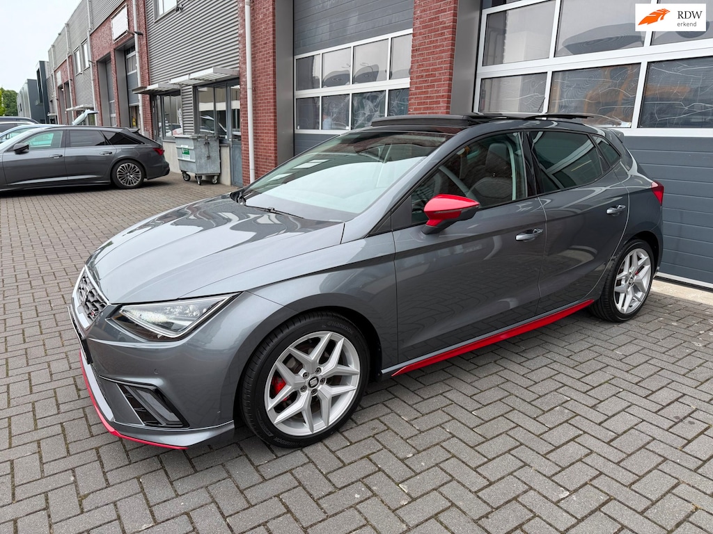 SEAT Ibiza 1.0 TSI DSG FR LED Pano Alcantara Carplay Camera