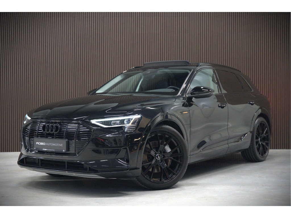Audi E-tron e-tron 50 quattro Launch edition plus 71 kWh | Panoramadak | Stoelverwarming | Memory Seat | Adaptive Cruise Control | Luchtvering | Parkeersensoren | Apple Carplay | Keyless | SOH 83,67%