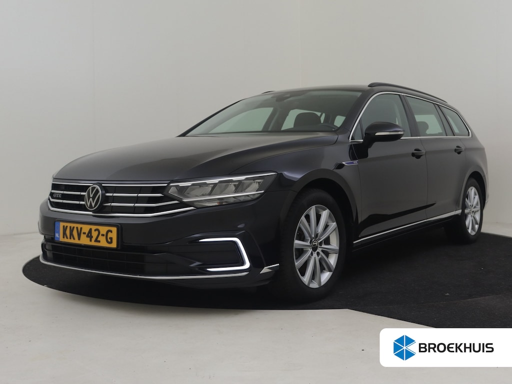 Volkswagen Passat Variant 1.4 TSI PHEV GTE Business 218Pk DSG/AUTO | Elektr.Trekhaak | Camera | Cruise control adaptief | Apple carplay Android auto | Navigatie | DAB | LED | Stoelverwarming | 17"LMV