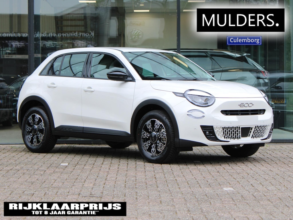 Fiat 600 HYBRID 110 ICON VOORRAAD KORTING