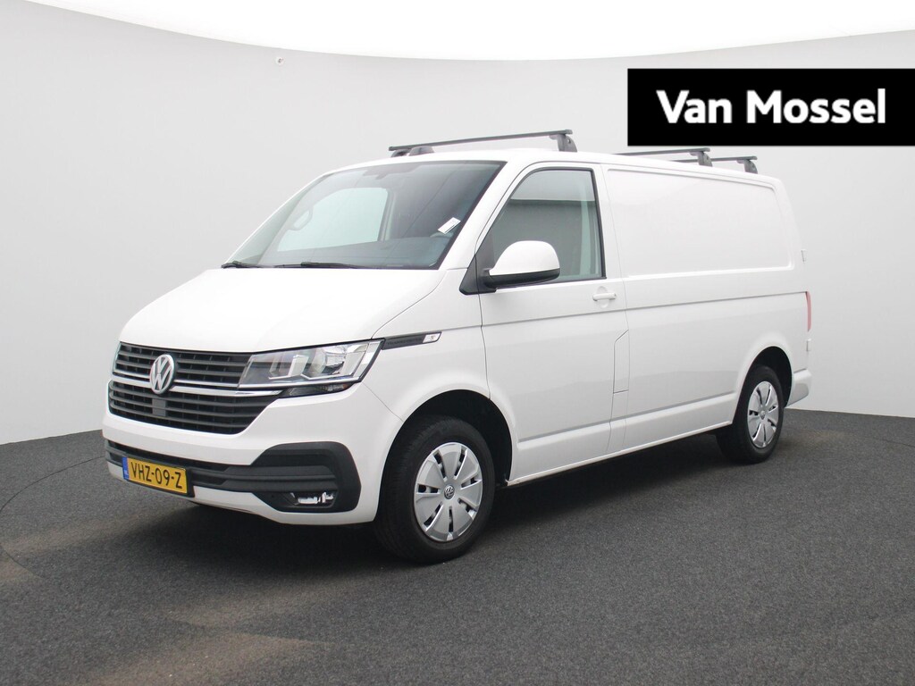 Volkswagen Transporter 2.0 TDI L1H1 110PK | Airco | Parkeersensoren Achter | Navigatie | Apple/Android Carplay | Elektrisch Verstel/Verwarmbare Spiegels |