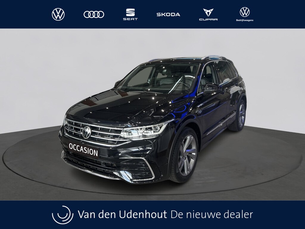 Volkswagen Tiguan 1.5 TSI 150pk DSG R-Line Business+ | Panoramadak | Trekhaak | Stoelverwarming | Keyless