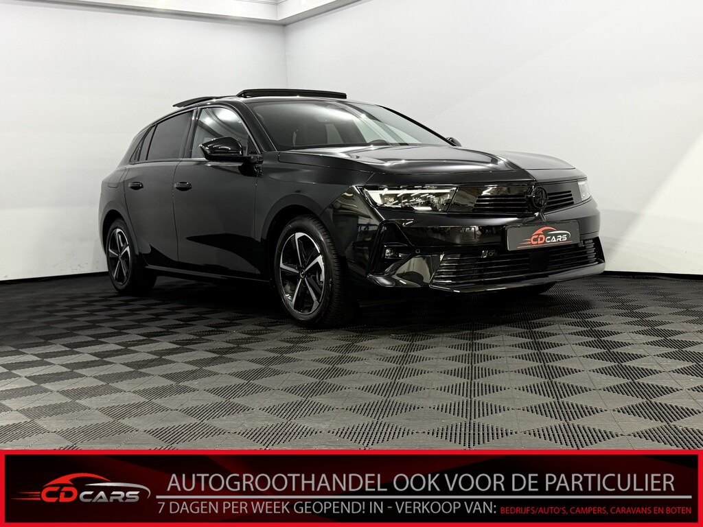 Opel Astra 1.2 Turbo Ultimate Panoramadak, 360 Camera, Navi, Head-up display, Memory stoelen, Keyless start, Cruise control, Half leder