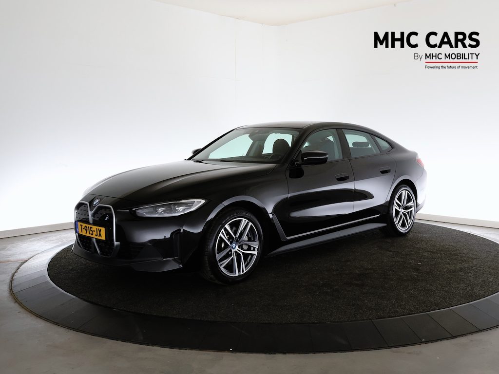 BMW i4 eDrive40 84 kWh | HIFI | Trekhaak | 12 maanden BOVAG |