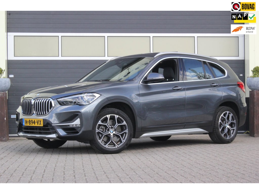 BMW X1 SDrive20i VDL Nedcar Edition | Facelift | Panoramadak |