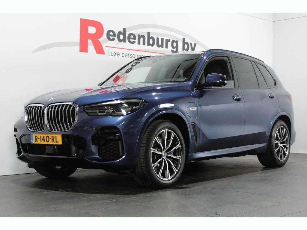BMW X5 xDrive45e High Executive - M Sport / Pano / Luchtvering