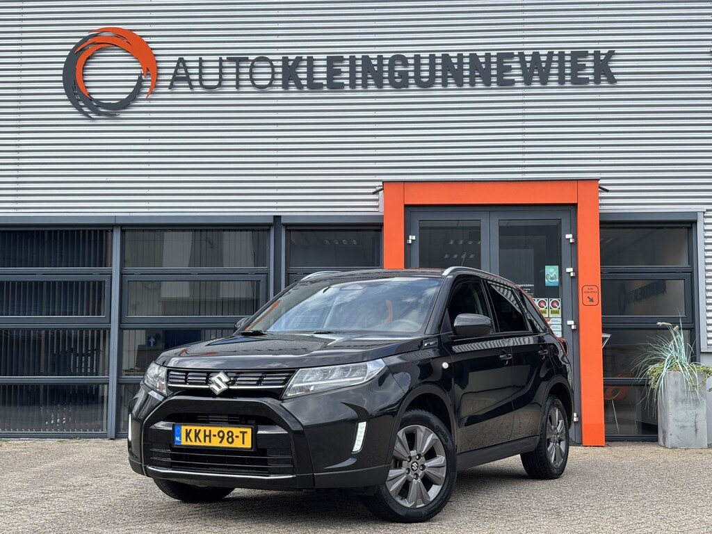 Suzuki Vitara 1.5 Hybrid Select / Allseason Banden / Navi / Stoelverwarming / Applecarplay/AndroidAuto /