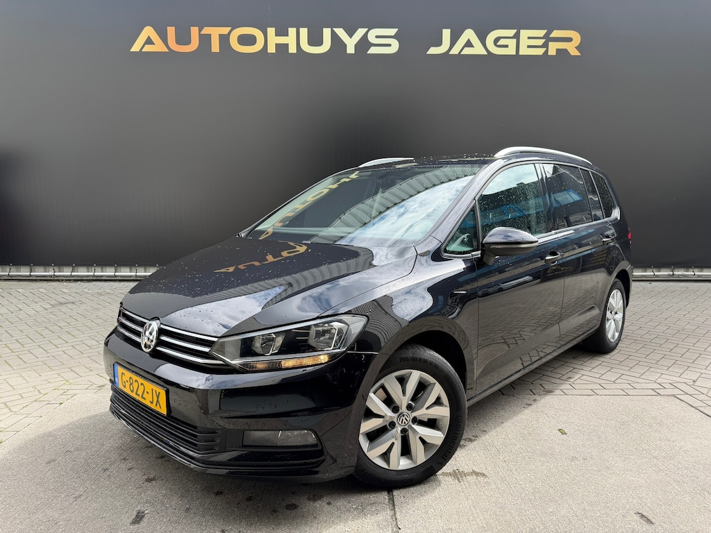 Volkswagen Touran 1.5 TSI Comfortline Business 7p Carplay Massage Stoelverwarming Camera