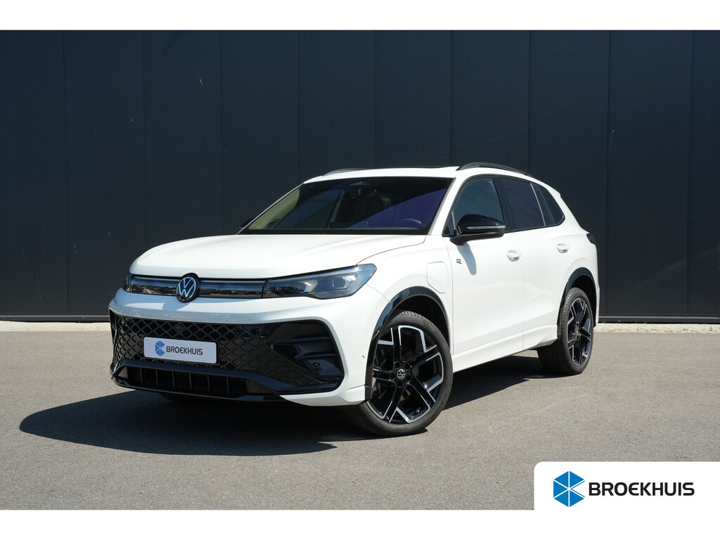 Volkswagen Tiguan 1.5 eHybrid 272pk R-Line Edition | Panoramadak | Trekhaak | Leder | 20" | Stoelverwarming & Ventilatie