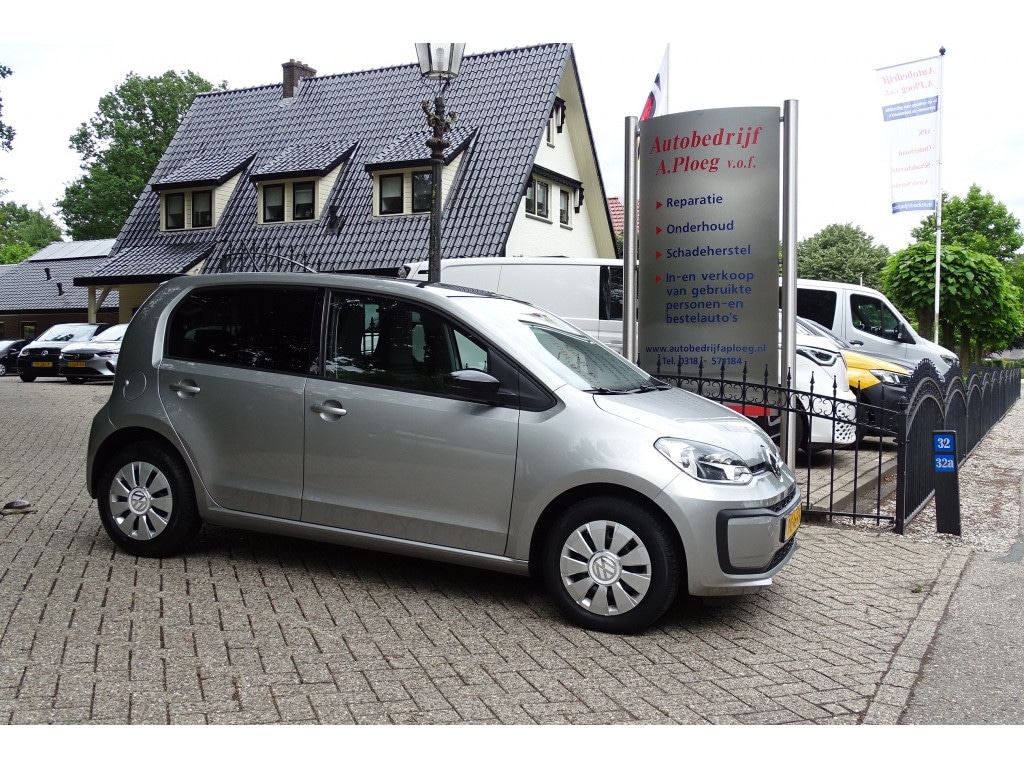 Volkswagen Up! 1.0 BMT move up! Clima DAB AUR Camera NWS