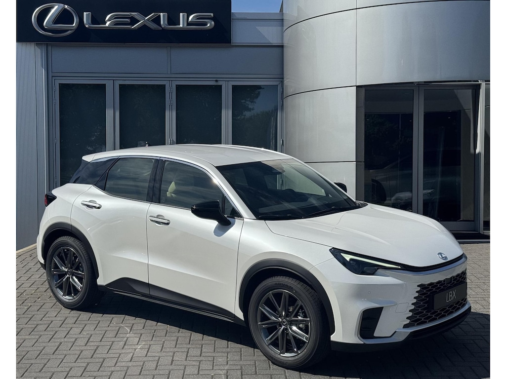 Lexus LBX 1.5 Elegant 2WD NIEUW DIRECT LEVERBAAR KEY-LESS EL-ACHTERKLEP BLIND-SPOT STOELVERW STUURVERW