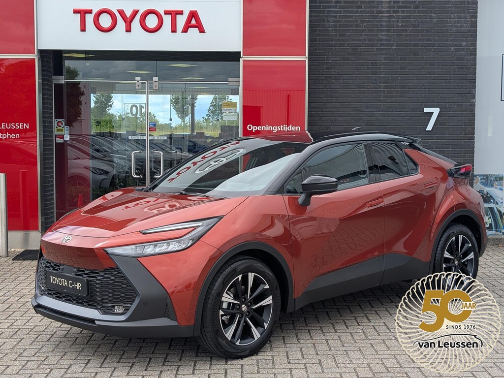 Toyota C-HR / C-HR+ 1.8 Hybrid 140 Dynamic PDC 18" RCTA PRIVACY GLASS GRIJS/ZWARTE BEKLEDING