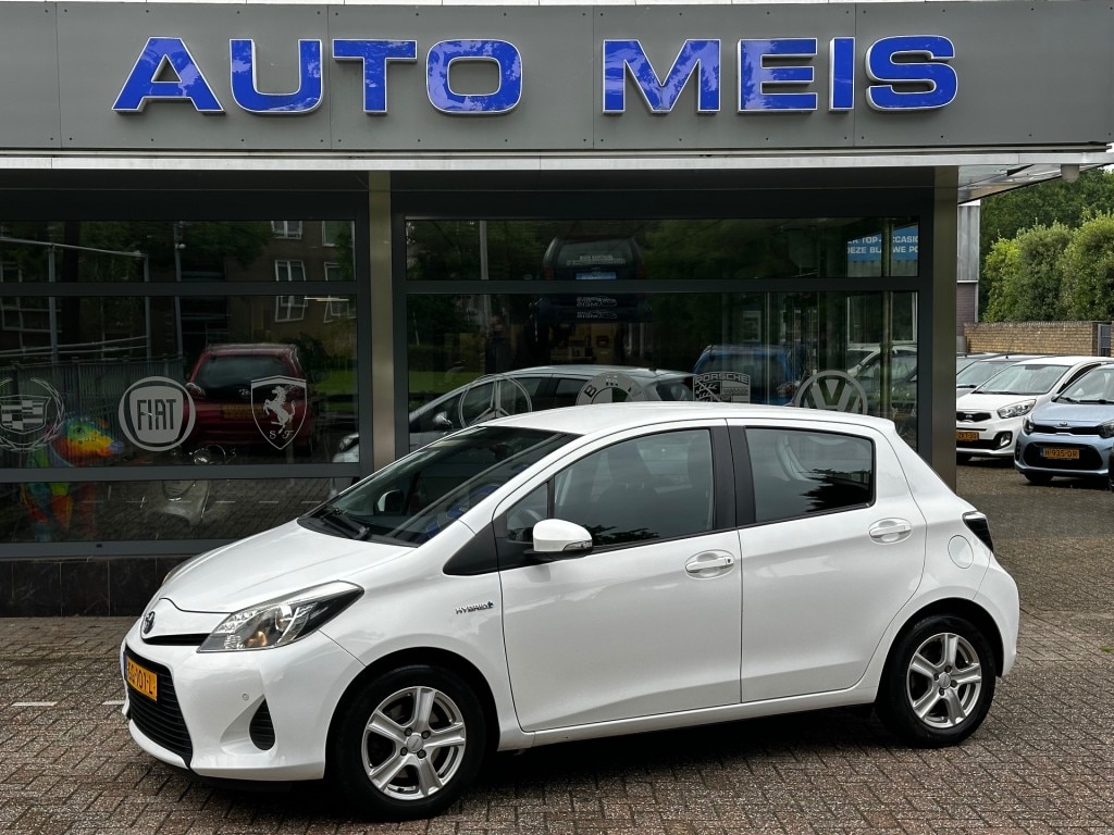 Toyota Yaris 1.5 FULL Hybrid Aspiration Automaat Camera Cruise Telefoon