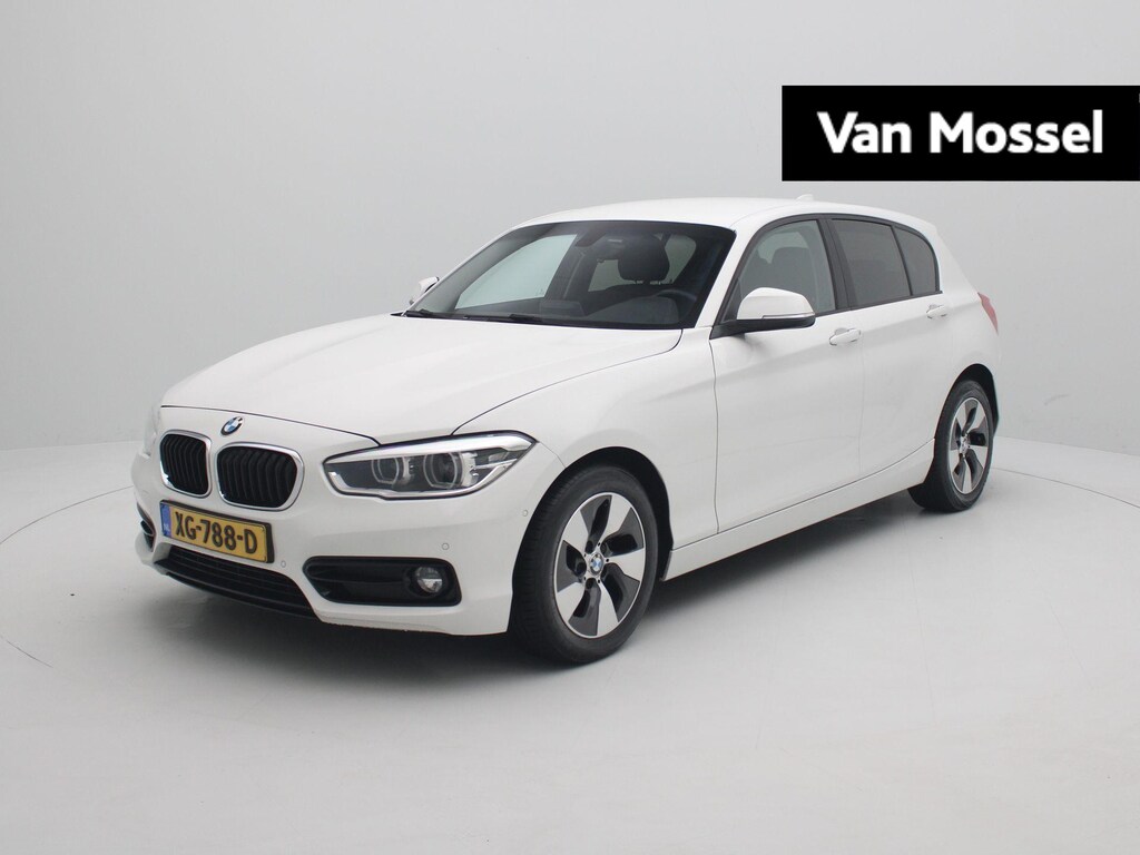 BMW 1-Serie 118i Aut. Corporate Executive | Leder | Led Koplampen | CarPlay | Navi | Camera | Afn. Trekhaak |