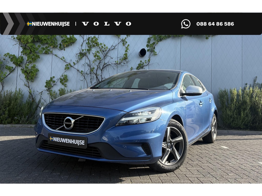 Volvo V40 2.0 T4 Business Sport | R-Design | Navigatie | High Performance Audio | Parkeersensoren | LED Koplampen | Cruise Control | Climate Control | Stoelverwarming | Zwarte Hemel