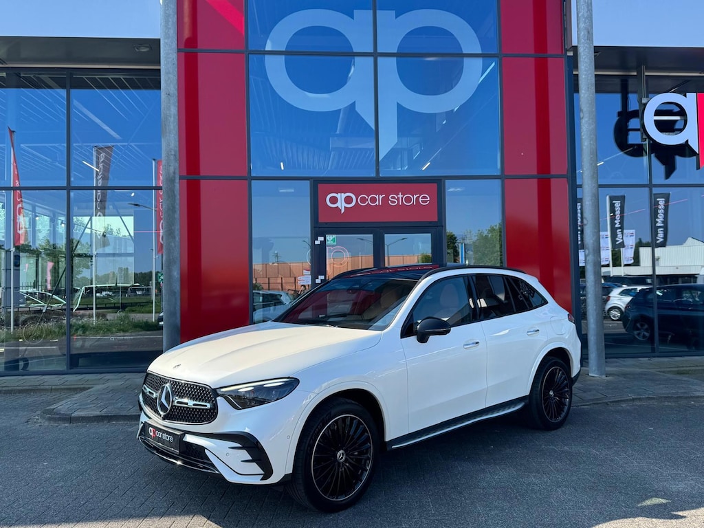 Mercedes-Benz GLC 400e 4MATIC AMG Line /Pano Full spec
