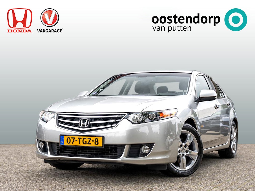 Honda Accord 2.0 Sedan Special Edition | NL auto | Climate control | Cruise control | Trekhaak | Achteruitrijcamera | Navigatie | All season banden | PDC