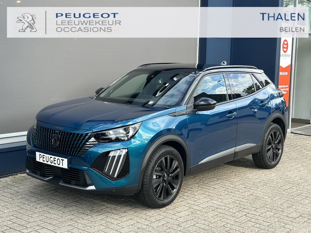 Peugeot 2008 1.2 Hybrid 145 PK GT | Automaat Hybride | BOUWJAAR 2026 DEMO MET €7.000 VOORDEEL | 360 Graden Camera | Dode Hoek Detectie | Parkeersensoren V+A | Full LED Verlichting | Zwart Dak | Hoge Zitpositie | Climate Control | Navigatie via Telefoon | Dakrails | Adaptieve Cruise Control | Apple Carplay & Android Auto draadloos | 18" Lichtmetalen Velgen |
