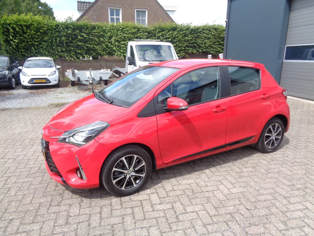 Toyota Yaris 1.5 Hybrid Dynamic Automaat, ECC, LM velgen
