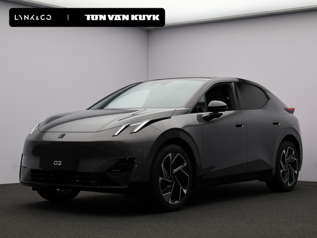 Lynk & Co 02 More 66 kWh Pano | Stuurverwarming | 360 camera VOORRAADACTIE OP=OP