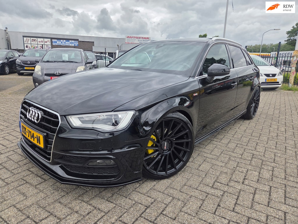 Audi A3 Sportback 1.4 TFSI SPECIALE UITVOERING S LINE/PANORAMADAK