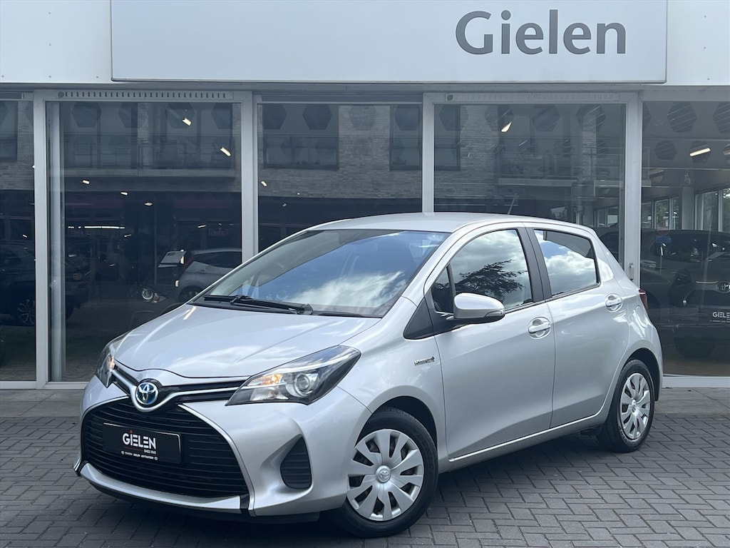 Toyota Yaris 1.5 Hybrid 100pk Dynamic | Cruise control, Navigatie, Licht + regensensor, Climate control