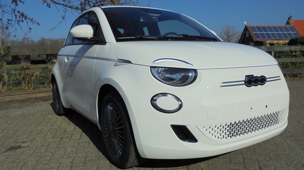 Fiat 500 E-42KW-Urban-2023 42KW-Snelladen -Carplay-meer...