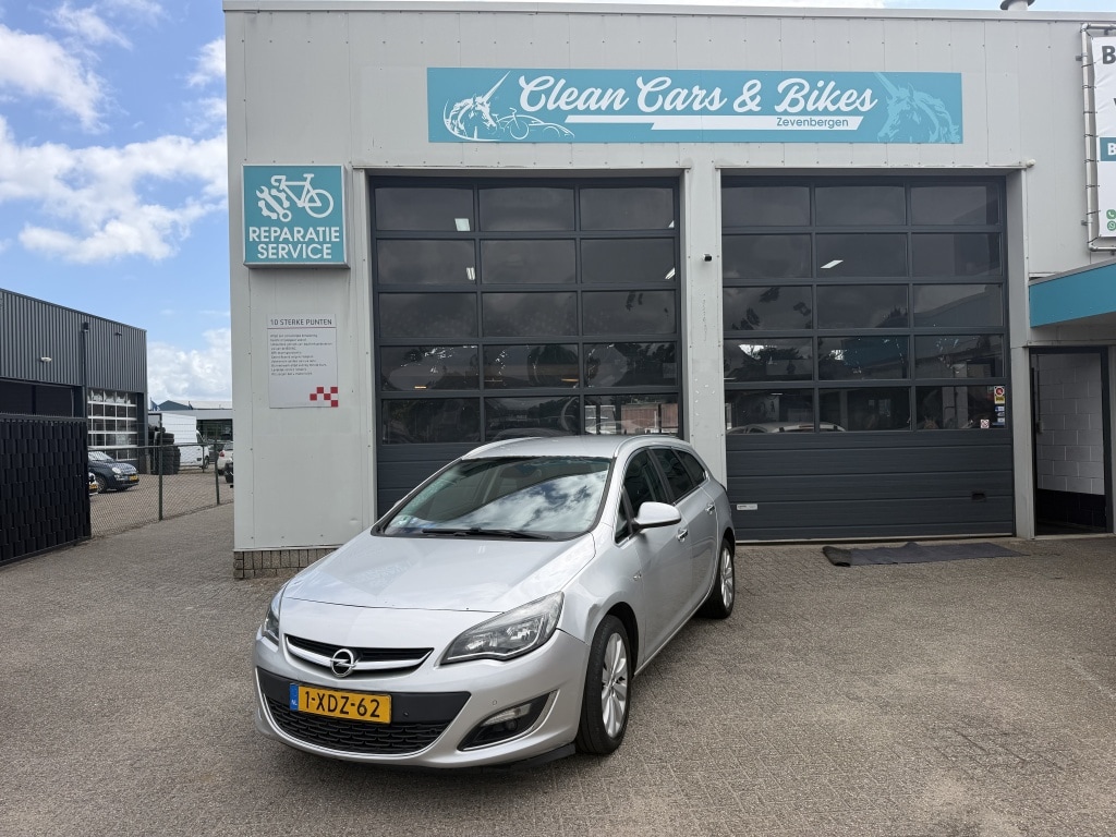 Opel Astra Sports Tourer 1.4 Turbo Sport