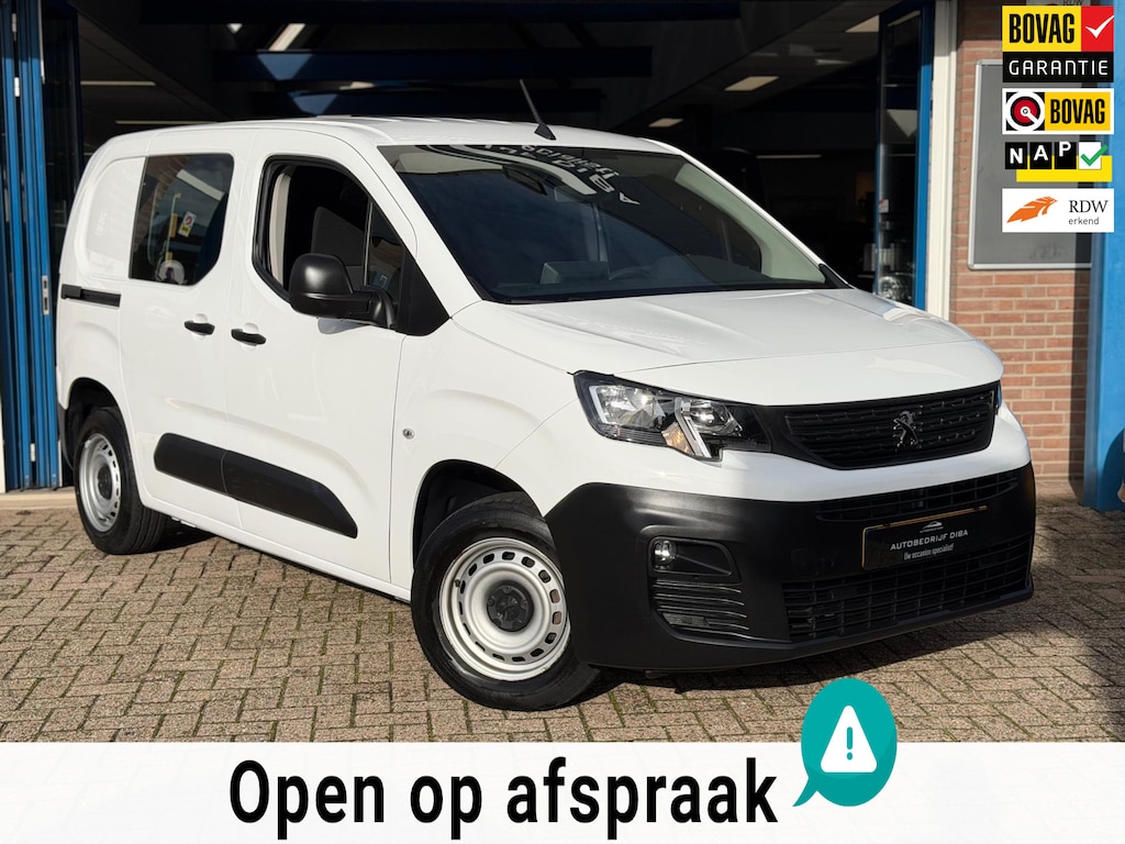 Peugeot Partner 1.2 PureTech Premium 2022 WIT NAVI AIRCO BTW