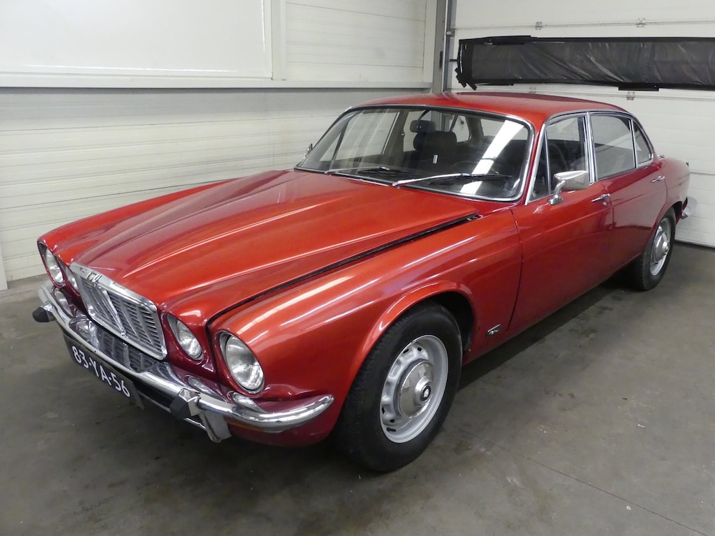 Jaguar XJ 4.2 - Automaat - Leer - OPKNAPPER