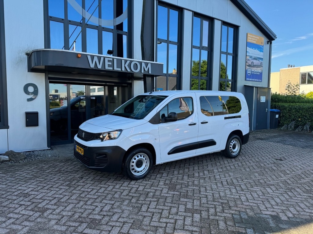 Peugeot Partner L2 Lang 1.5 BlueHdi 102PK 3-pers, Navi, 2x Schuifdeur, Cruisecntrl, PDC, NIEUWSTAAT!