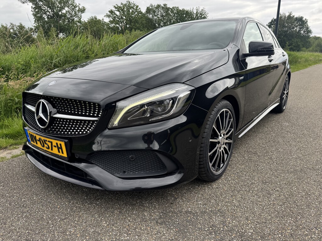 Mercedes-Benz A-klasse Edition Uitv. Carplay 180