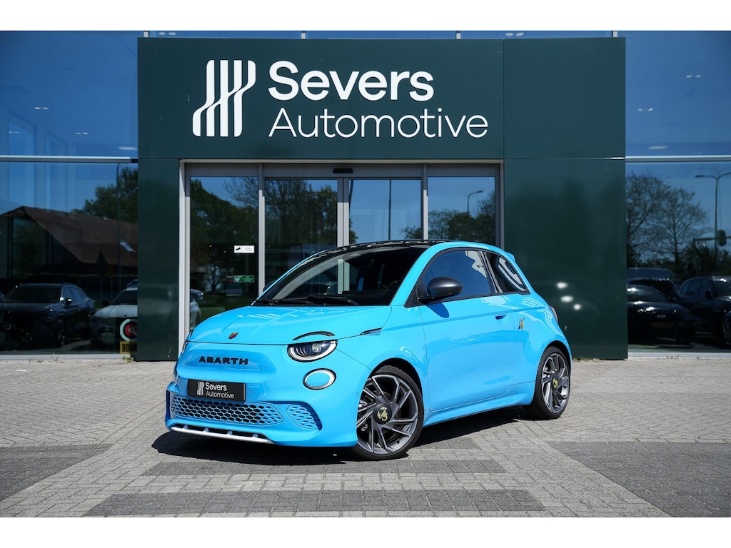 Abarth 500 Abarth Turismo 42 kWh Scorpionissima | Panoramadak | JBL Premium Sound System | Voorstoelen verwarmd