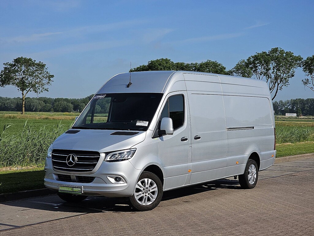 Mercedes-Benz Sprinter 319 L3H2 Maxi LED 2x Schuif 3.5t-Trekhaak Mbux10 Distronic AAC 360 Camera Navi LM Velgen 190 PK