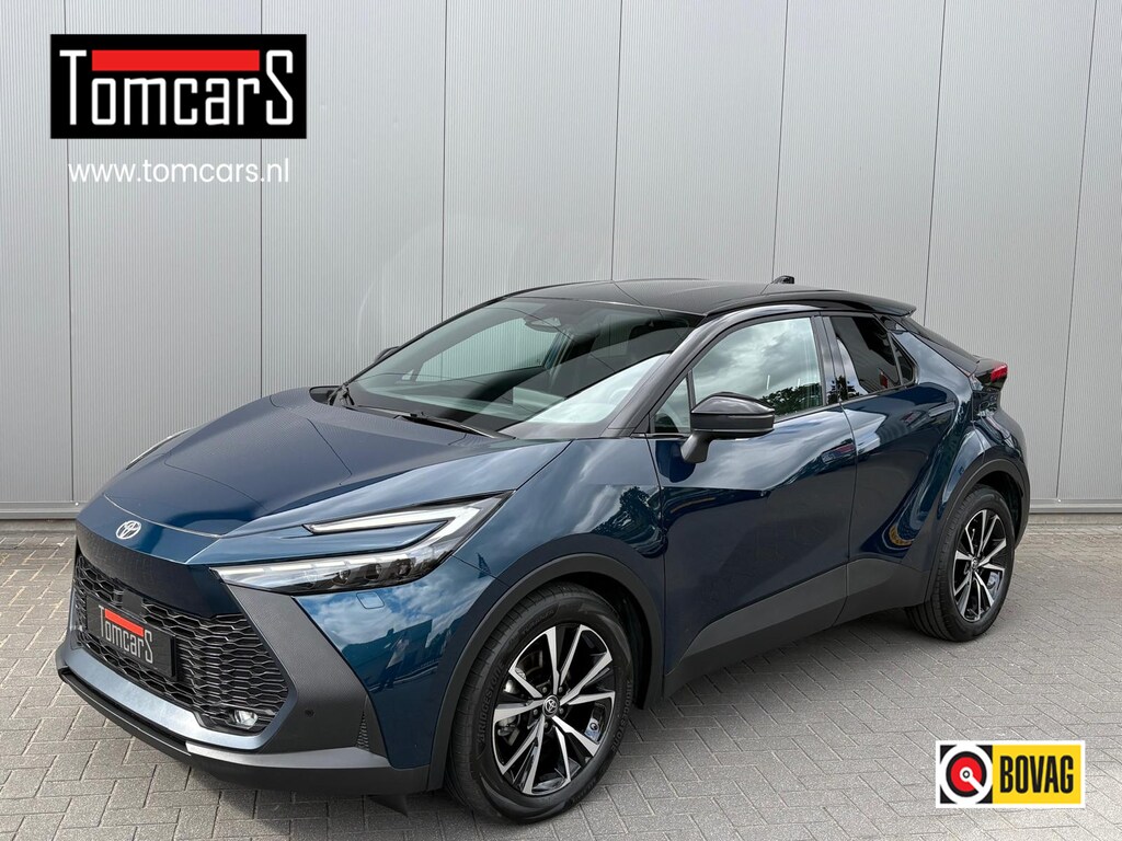 Toyota C-HR / C-HR+ 1.8 Hybrid 140PK First Edition Bi-Tone/Winter-pack/Gr.-navigatie/Elektr.klep/Camera/Adapt.-cruise